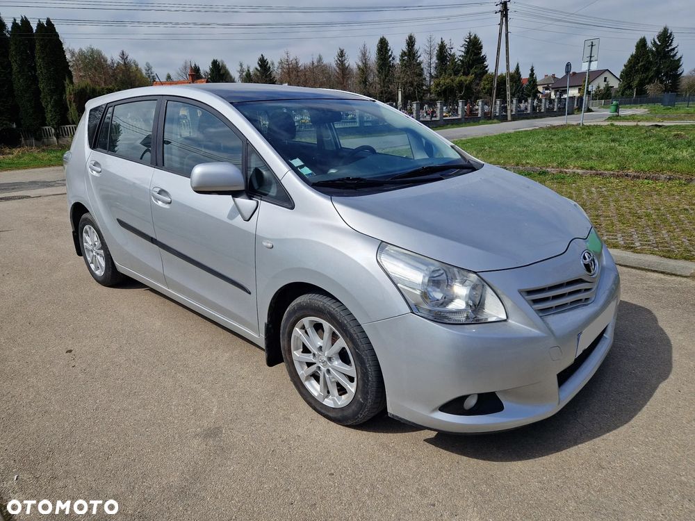 Toyota Verso 2.0 D-4D Premium - 6