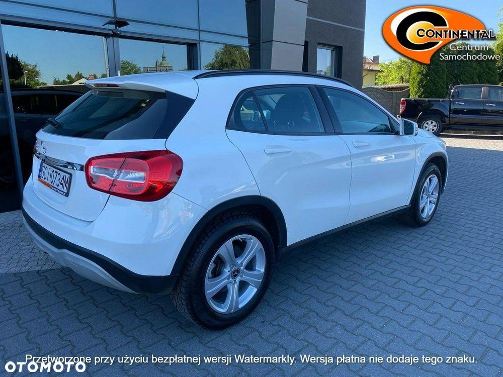 Mercedes-Benz GLA - 3