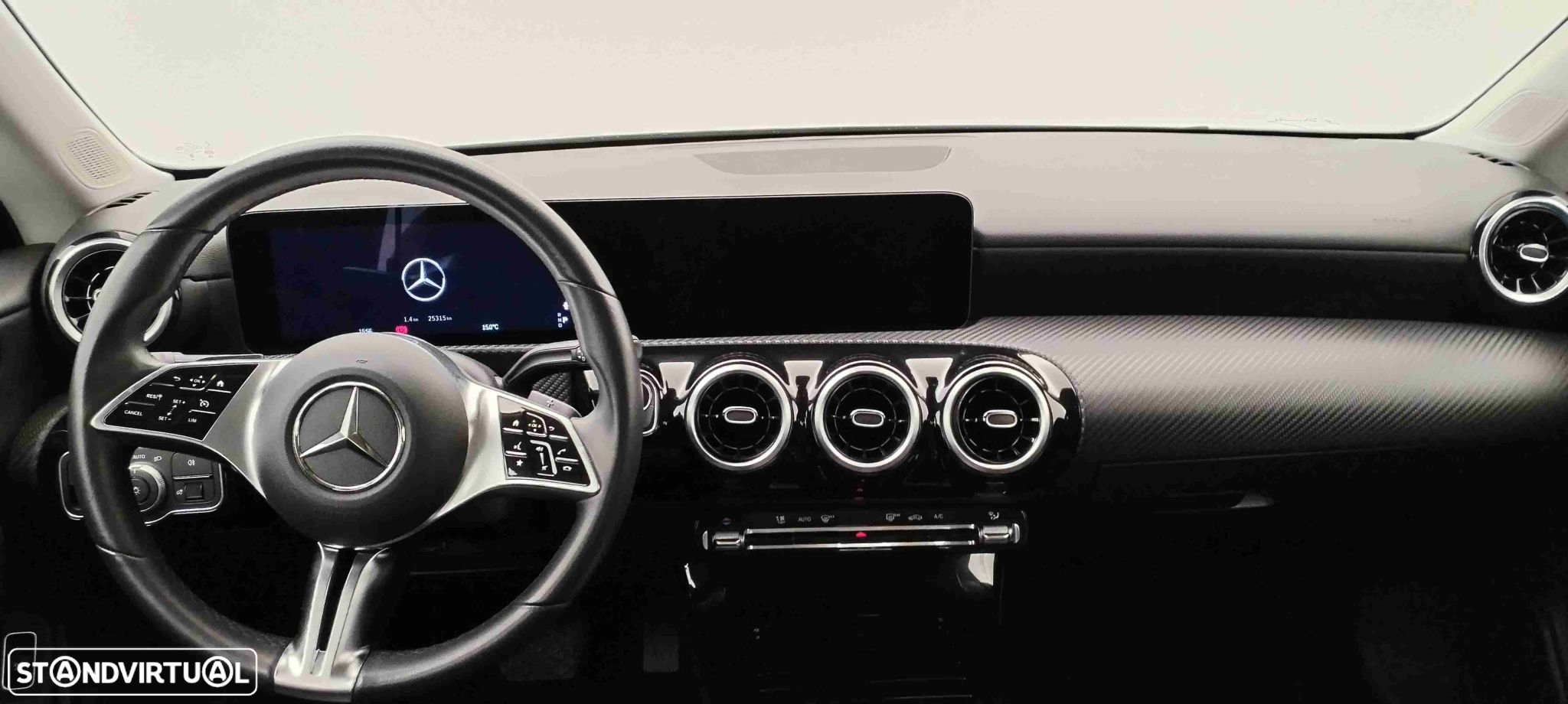 Mercedes-Benz CLA 180 d - 19