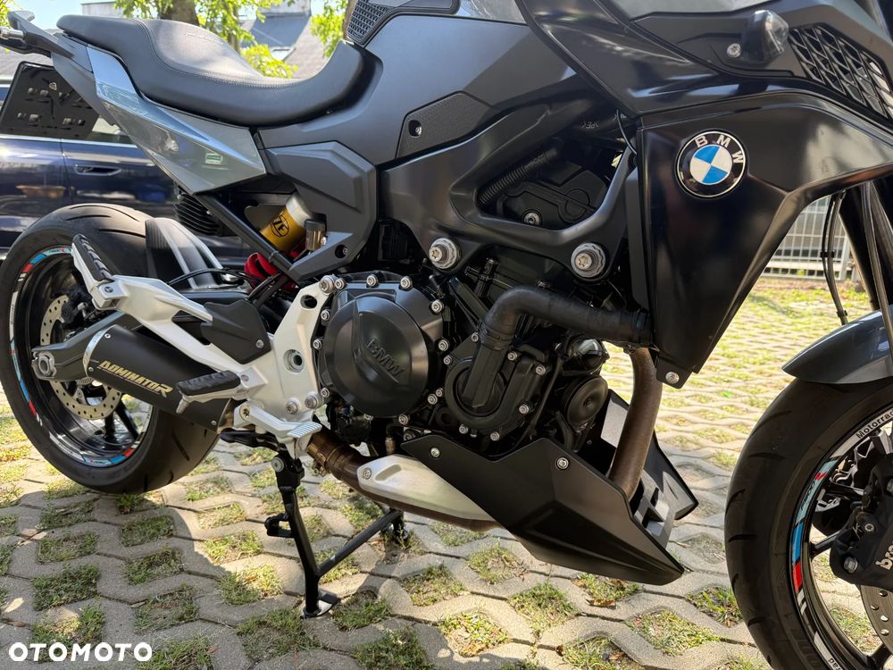 BMW F - 9