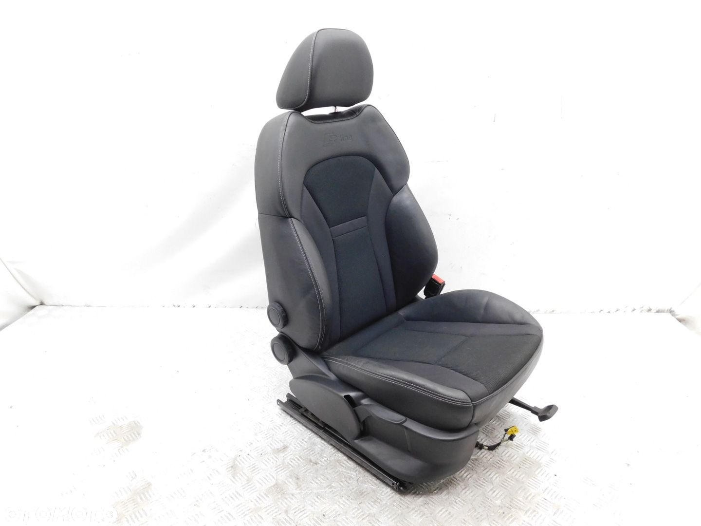 FOTELE komplet KANAPA BOCZKI - AUDI A1 8X 5d Sportback S-LINE - 13