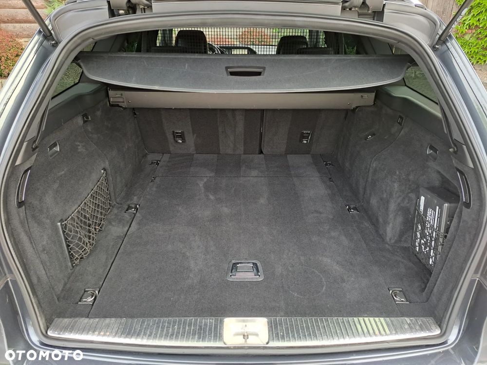 Mercedes-Benz Klasa E 350 CDI DPF BlueEFFICIENCY 7G-TRONIC Avantgarde - 22