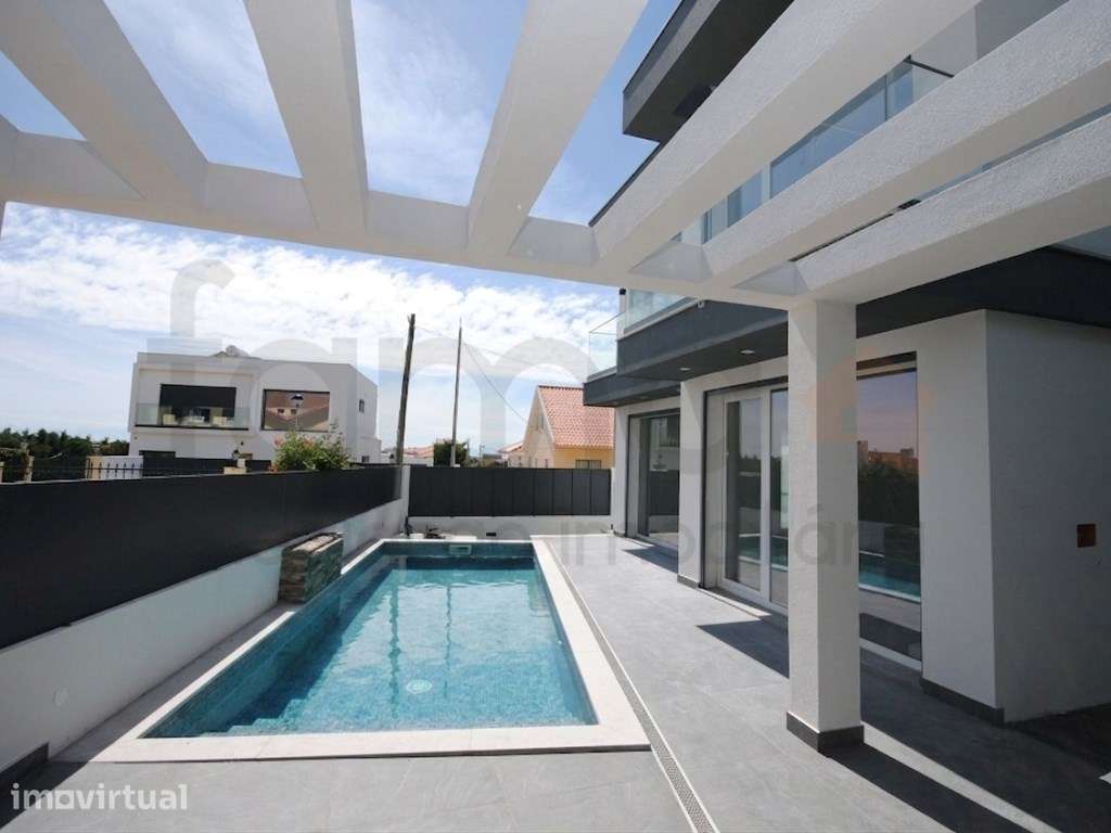 MORADIA T3 COM PISCINA E VISTA DE MAR - Grande imagem: 3/41