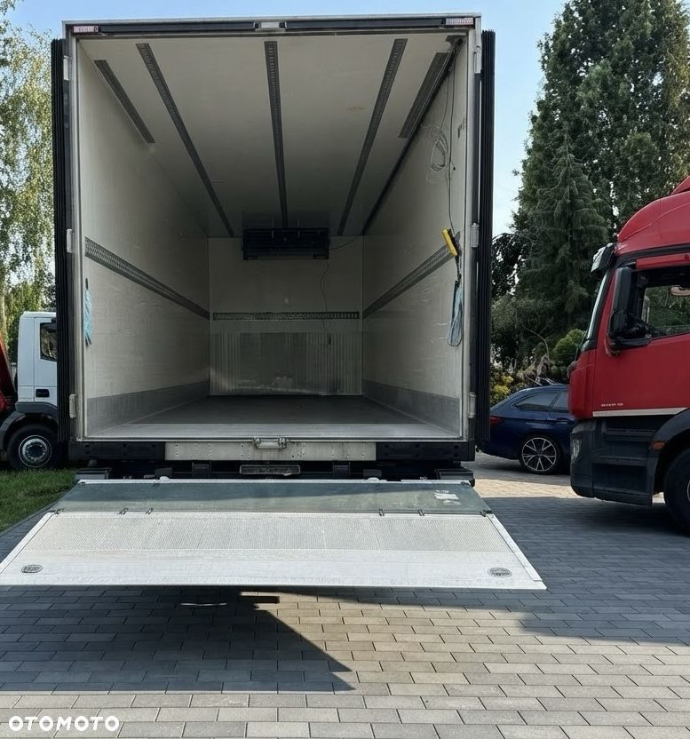 Renault D WIDE 18-290 CHŁODNIA 8.20 Winda - 12