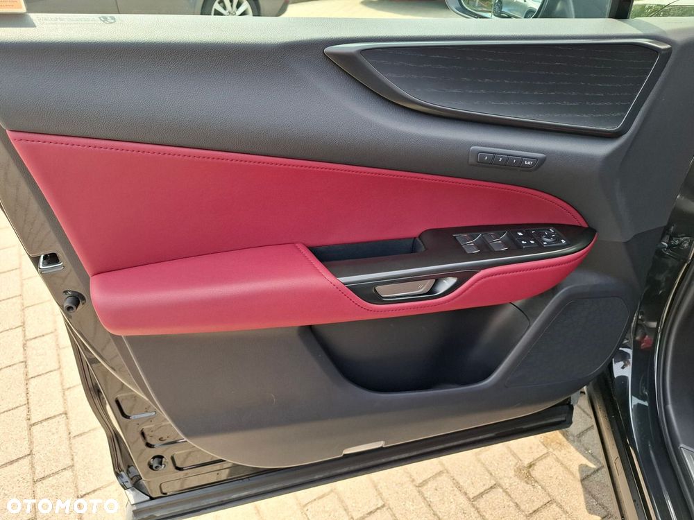 Lexus NX 350h Omotenashi AWD - 13