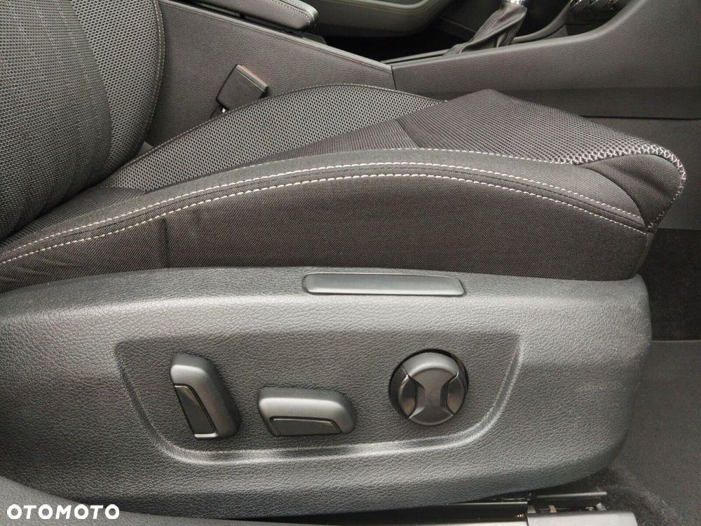 Skoda Superb 2.0 TDI SCR Style DSG - 20