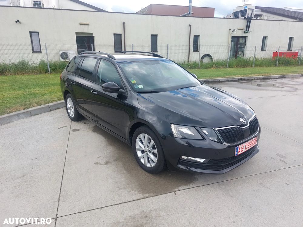 Skoda Octavia 1.6 TDI DSG Ambition - 2