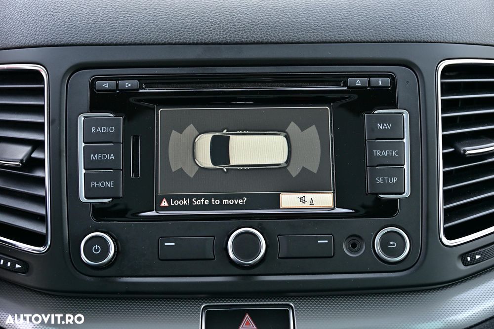 Volkswagen Sharan 2.0 TDI DSG BlueMotion Technology Life - 30