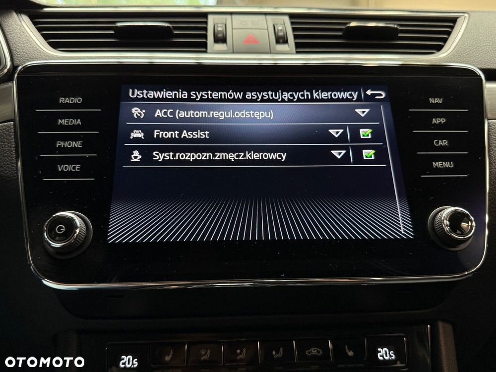 Skoda Superb 1.5 TSI Style DSG - 37