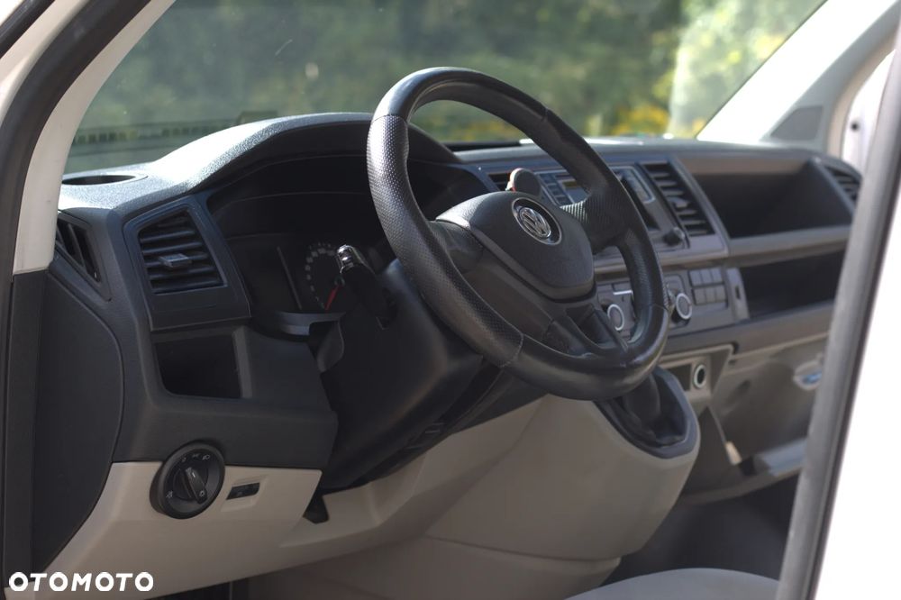 Volkswagen Transporter T6 - 16