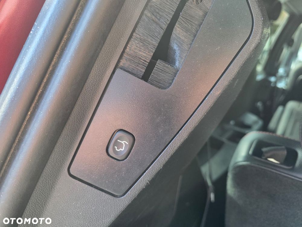 Dodge Grand Caravan - 23