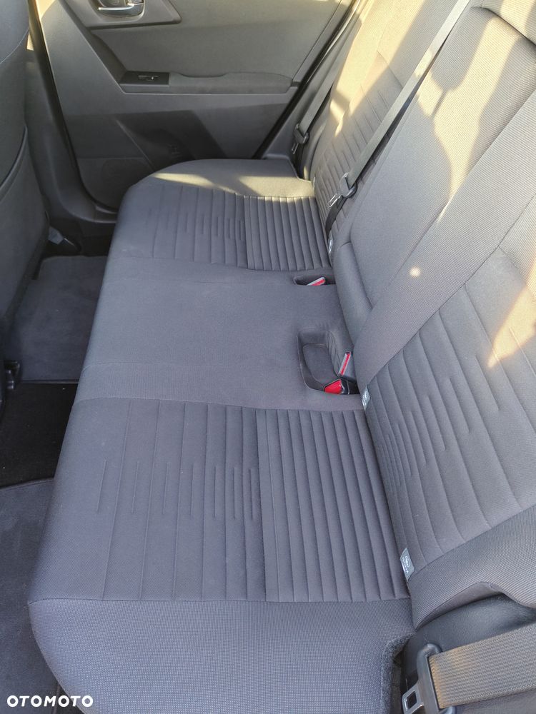 Toyota Auris 1.6 Prestige - 16