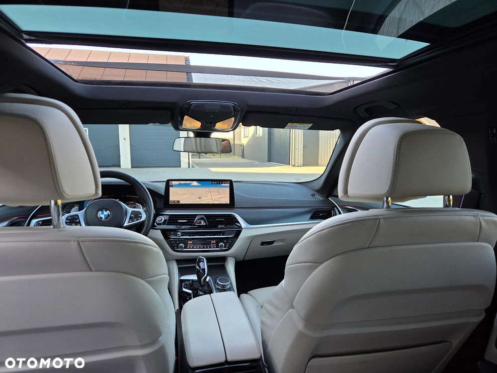 BMW Seria 5 520d xDrive mHEV M Sport sport - 15