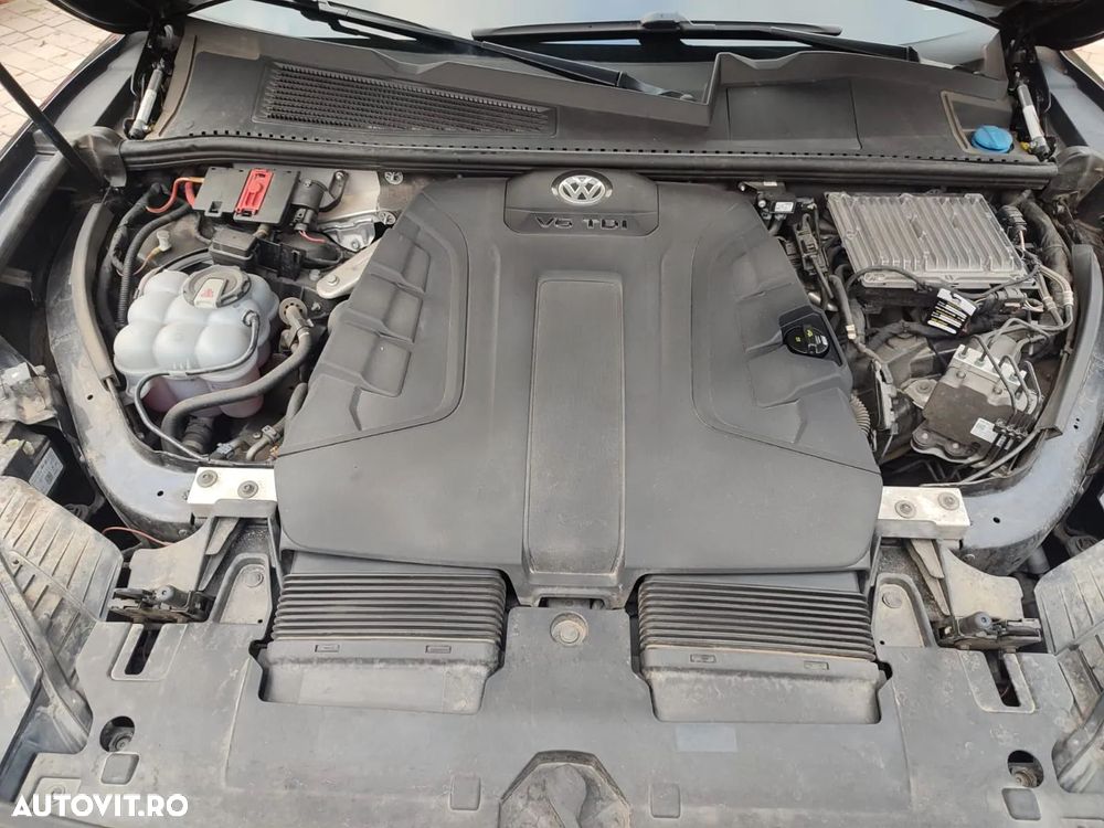 Volkswagen Touareg 3.0 V6 TDI 4Motion DPF Automatik Elegance - 14