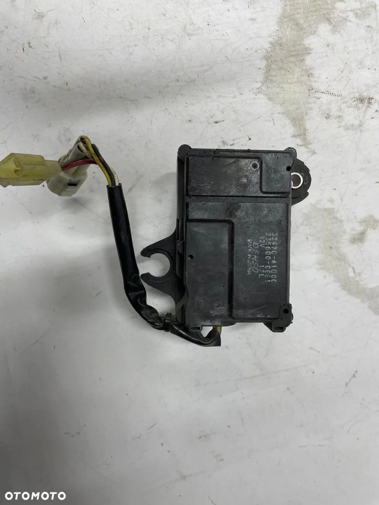 SILNICZEK EXUP Suzuki GSXR 600 750 1000 GSX 1300 B-King - 1