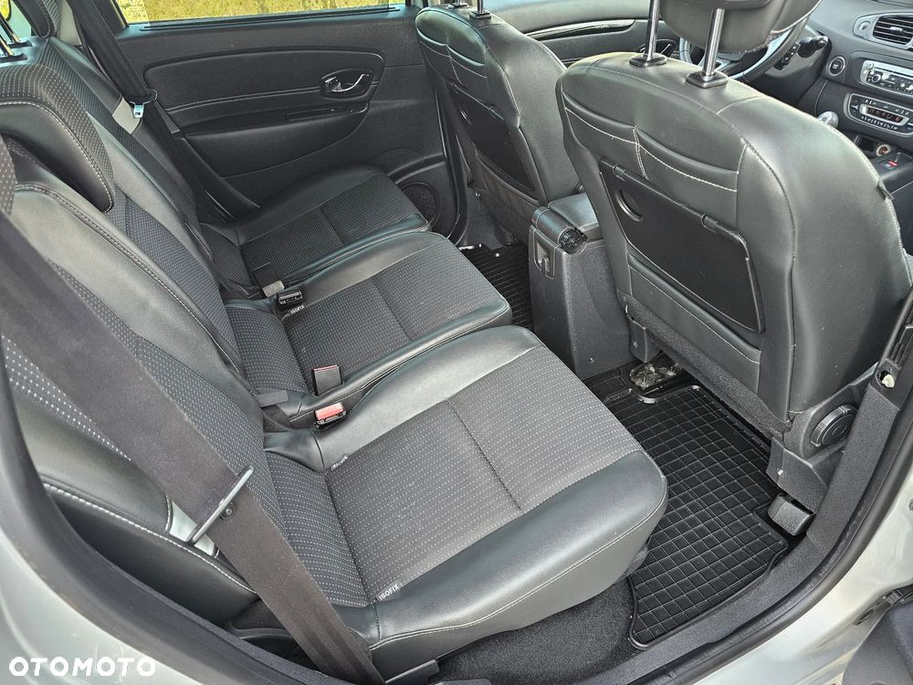 Renault Scenic - 10