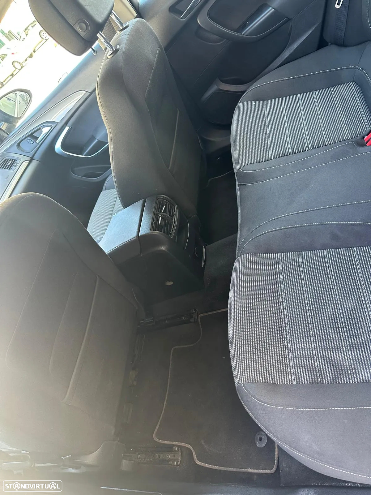 Opel Insignia Sports Tourer - 4