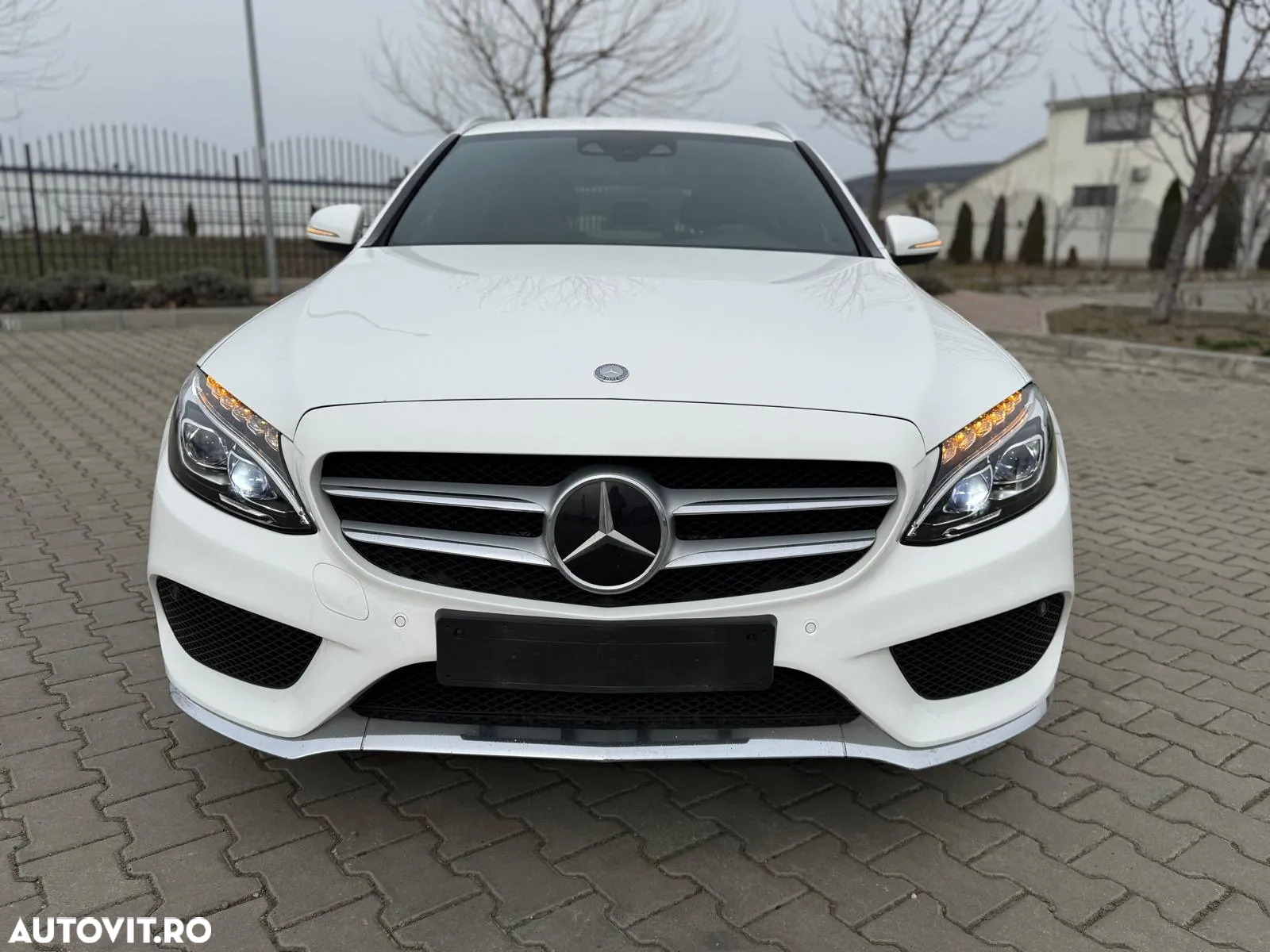 Mercedes-Benz C 250 (BlueTEC) d T 7G-TRONIC AMG Line - 2