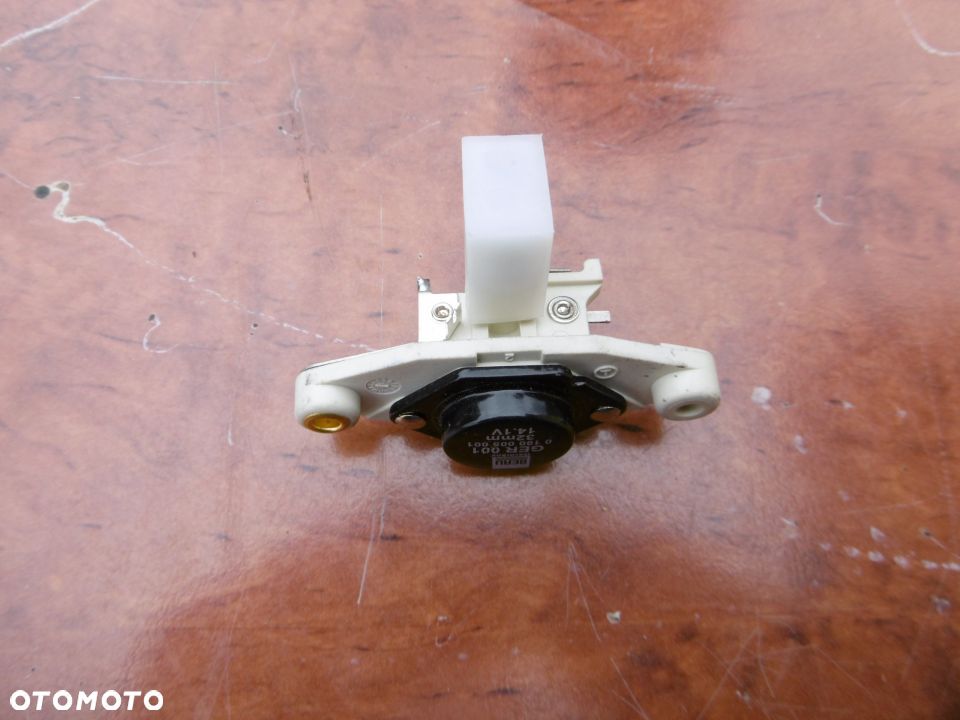 REGULATOR NAPIĘCIA AUDI BMW GER 001 BERU - 1