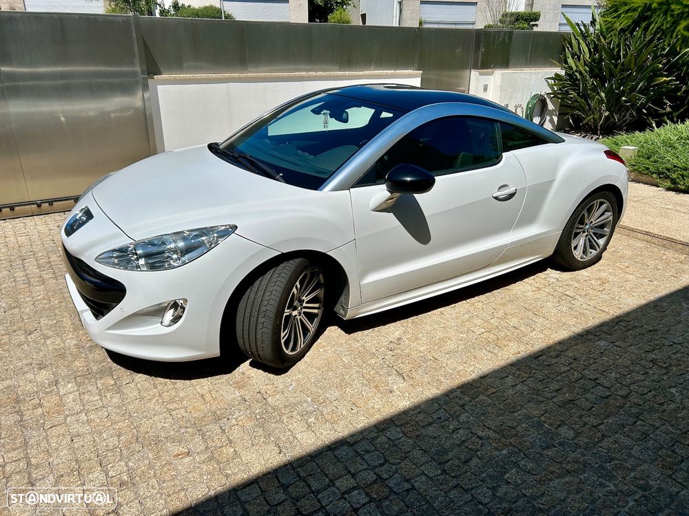 Peugeot RCZ - 2