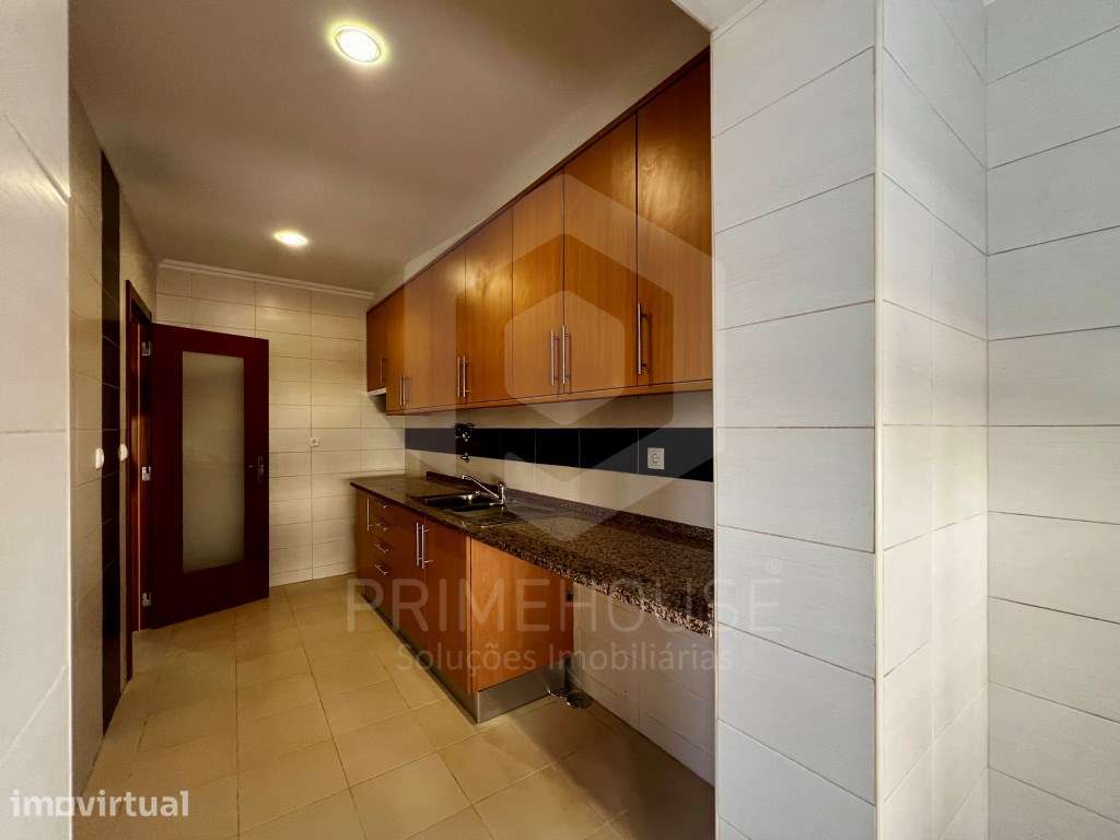 Apartamento T2+1 recuperado com terraço no Fogueteiro, Seixal. - Grande imagem: 3/26