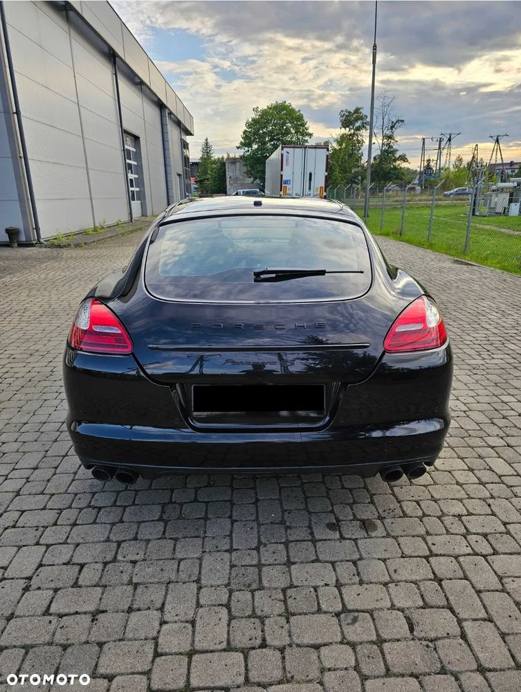 Porsche Panamera 4S PDK - 5