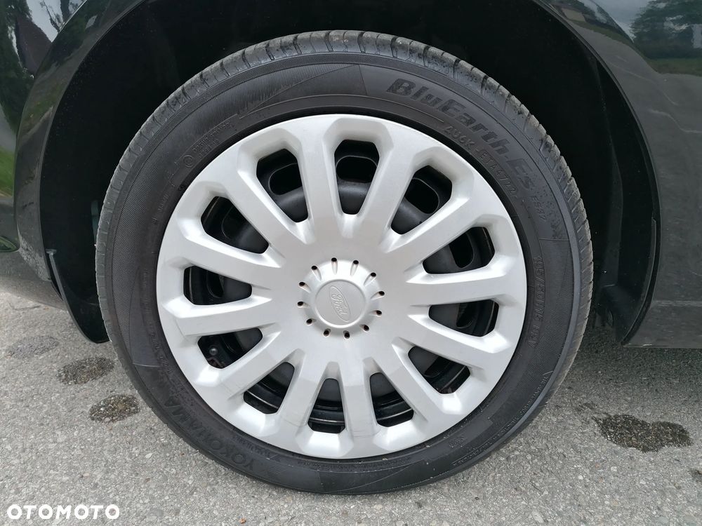 Ford Fiesta 1.25 Ambiente - 26