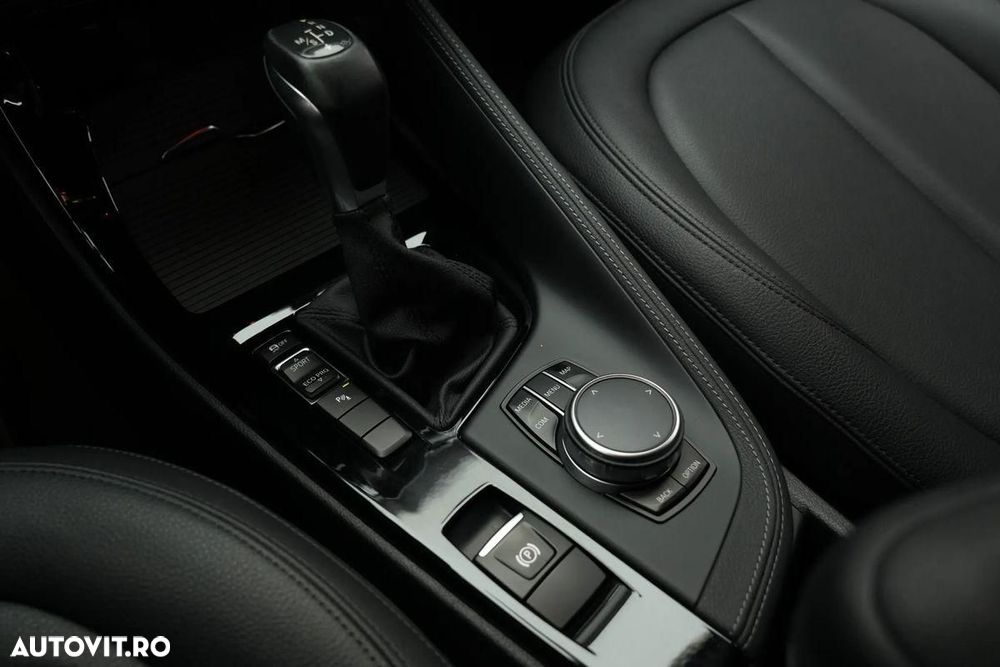 BMW X1 sDrive18d Aut. Sport Line - 9