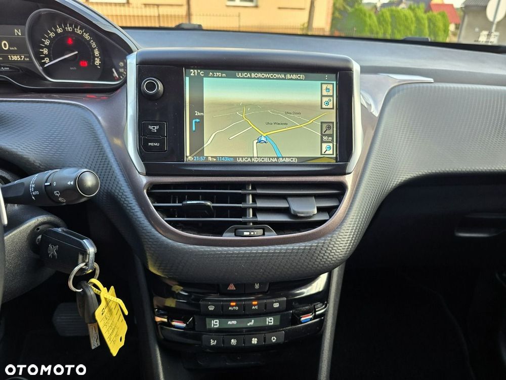 Peugeot 2008 e-HDi FAP 92 EGS6 STOP & START Allure - 32