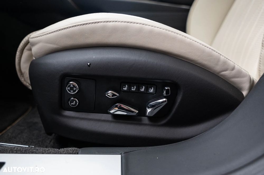 Bentley Flying Spur Mulliner - 32