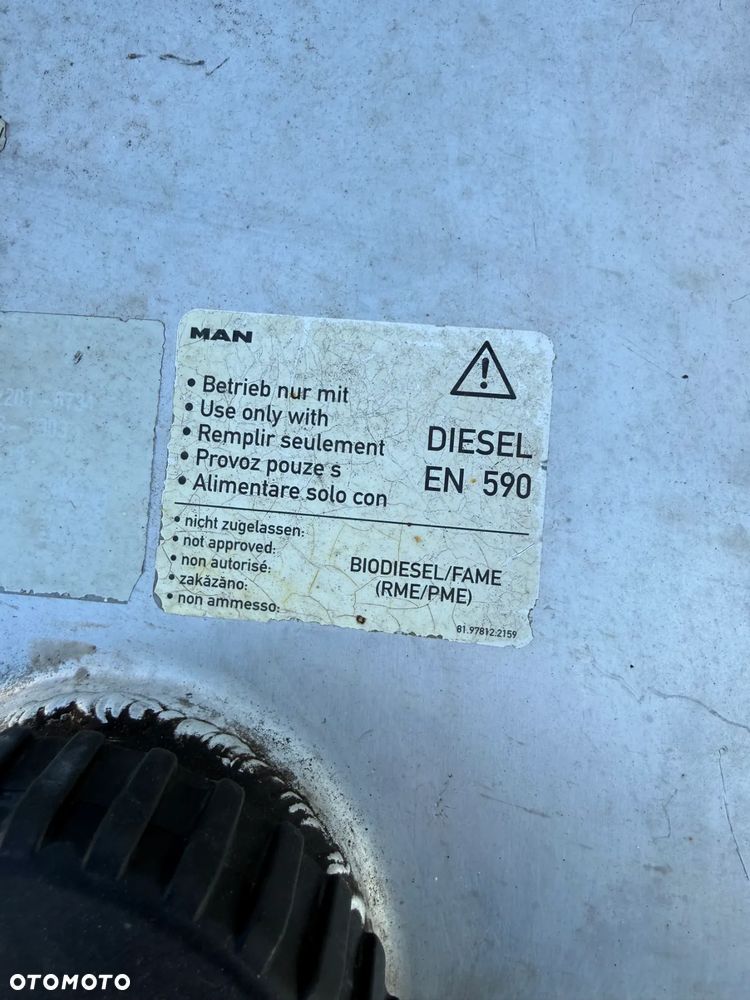 MAN TGX 18.480 nowy tachograf - 11