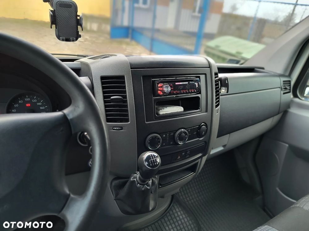 Volkswagen Crafter - 12