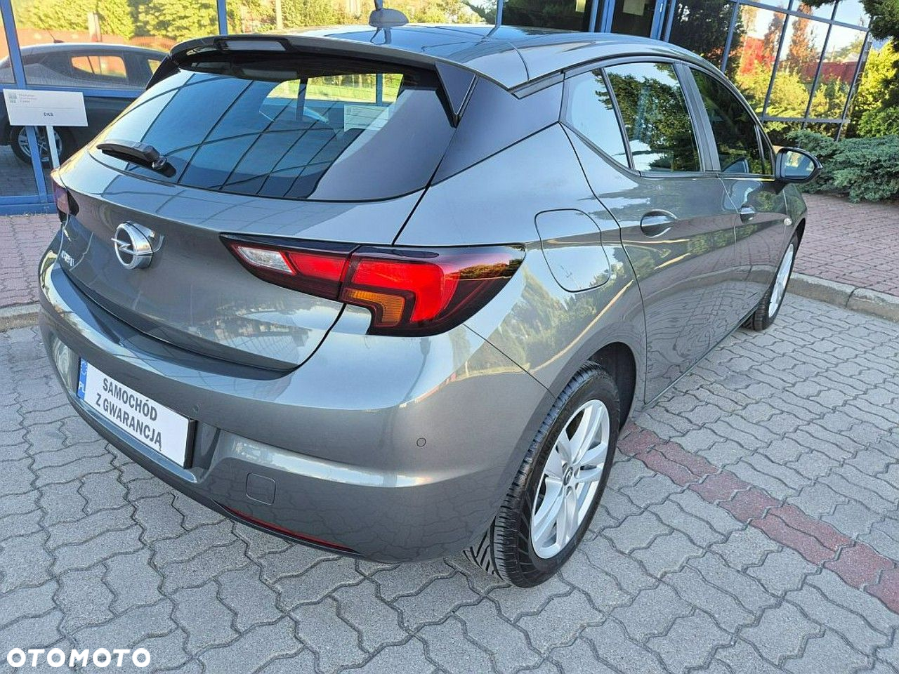 Opel Astra V 1.2 T Edition S&S - 25