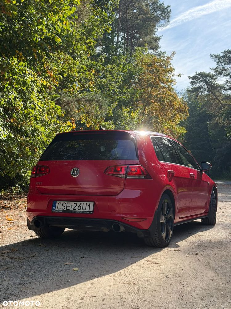 Volkswagen Golf 2.0 TSI BMT GTI Performance - 4