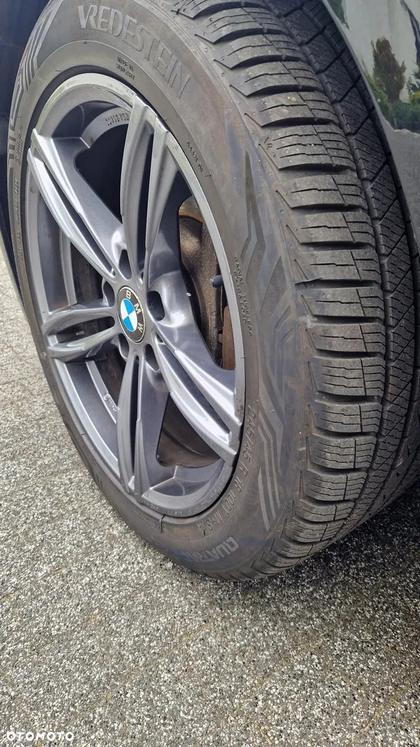 BMW Seria 5 530d xDrive - 13