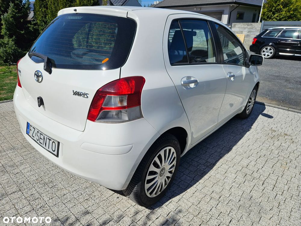 Toyota Yaris 1.4 D-4D Executive - 4