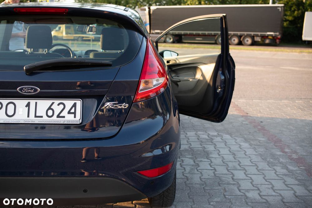 Ford Fiesta 1.4 TDCi Ambiente - 9