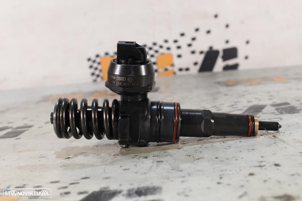 Injetor Audi A3 (8L1)  Injetores Be / 038130073Al / 0414720039 - 5