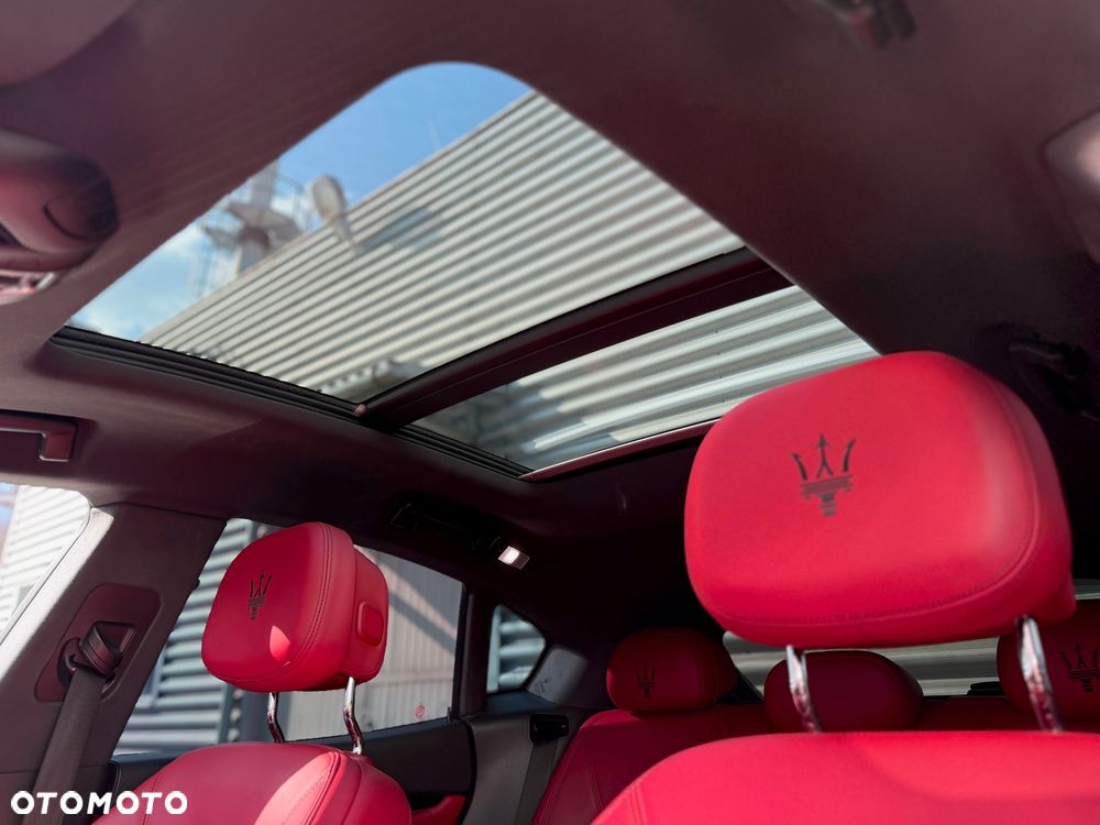 Maserati Levante Granlusso - 11