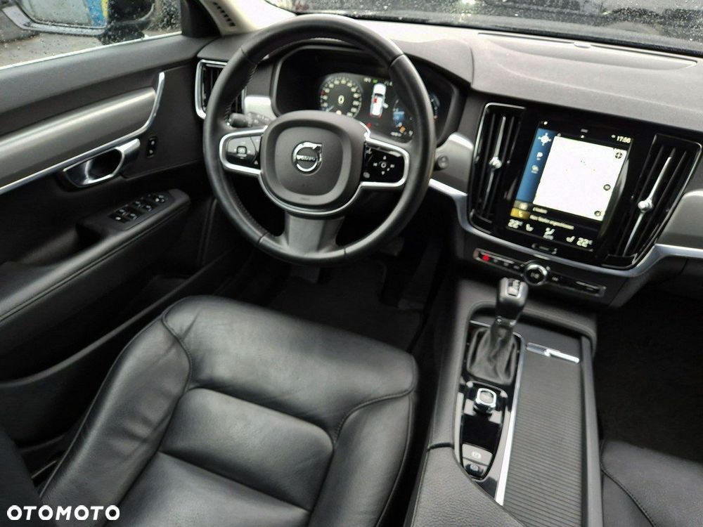 Volvo V90 D4 AWD Geartronic Momentum Pro - 27