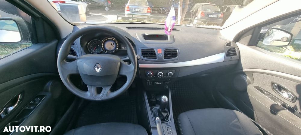 Renault Fluence - 6