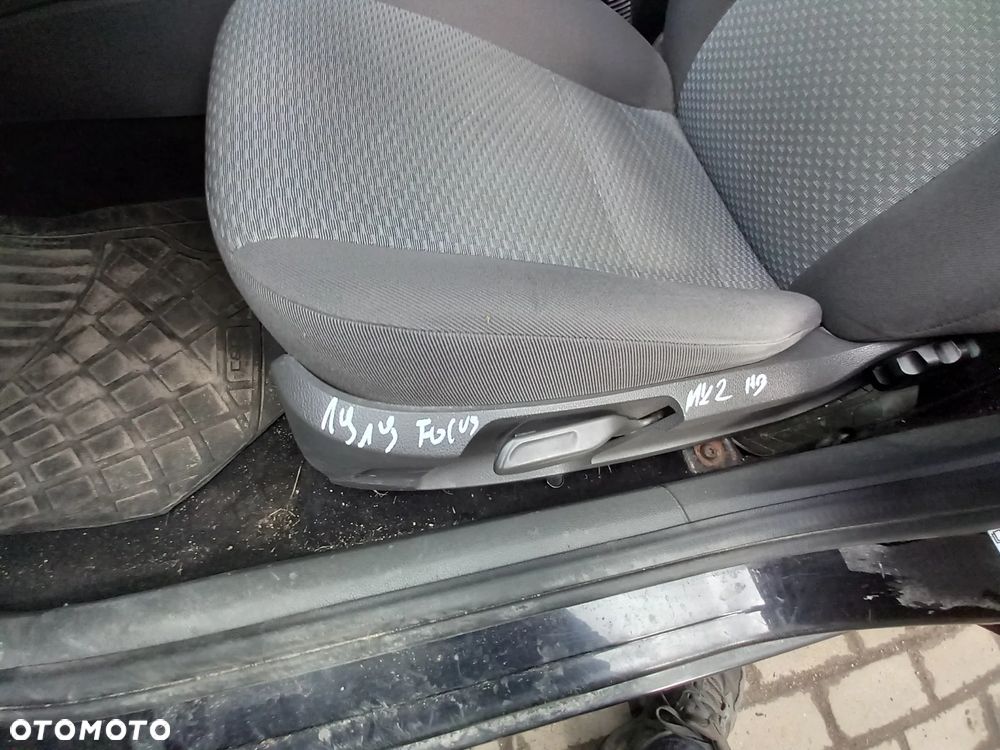 FORD FOCUS MK2 FOTELE KANAPA KOMPLET HB - 3