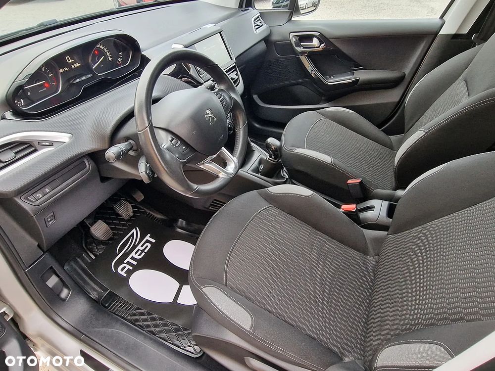 Peugeot 208 PureTech 82 Active - 8