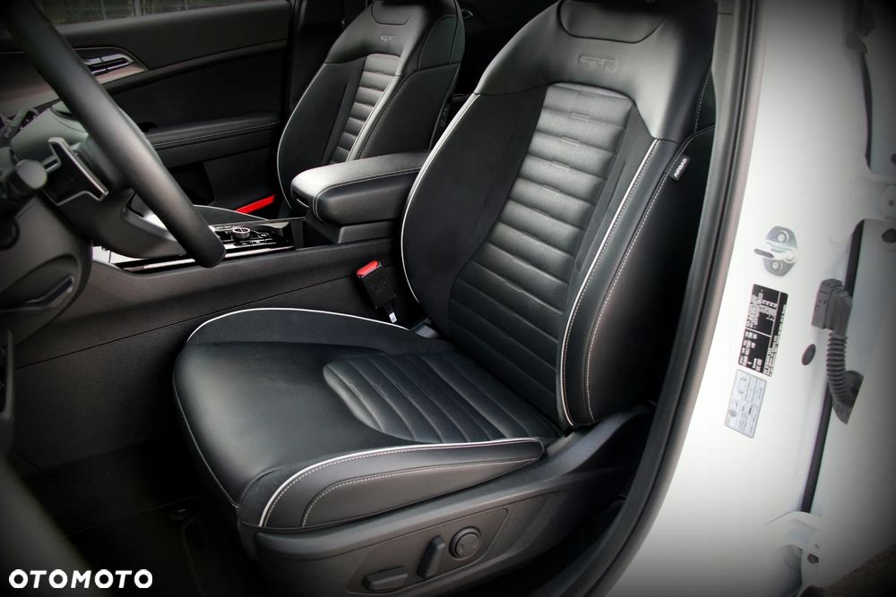 Kia Sportage 1.6 T-GDI AWD Paket GT-Line - 7