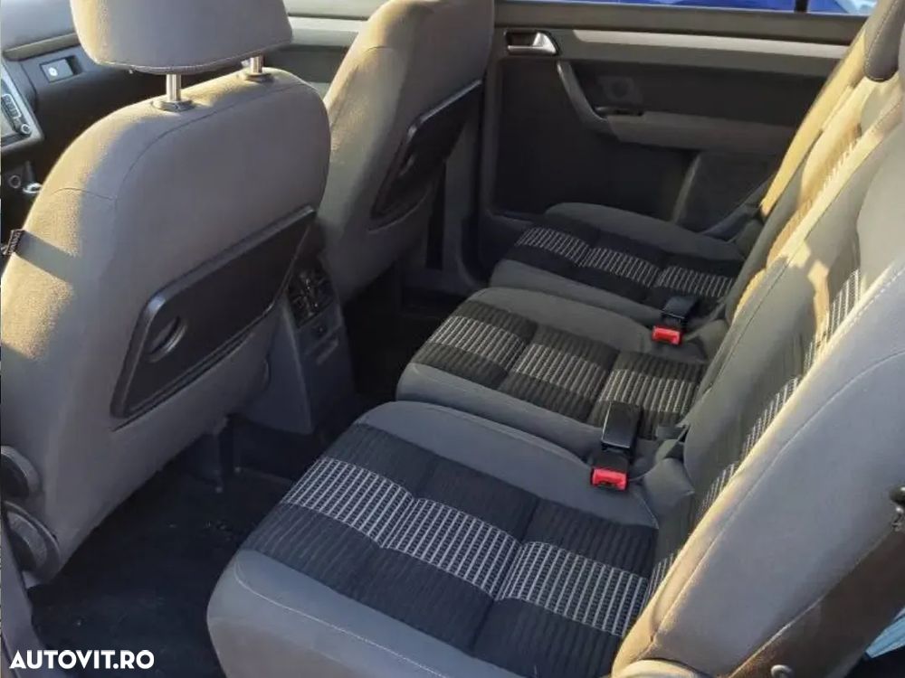 Volkswagen Touran 1.9TDI Highline - 7