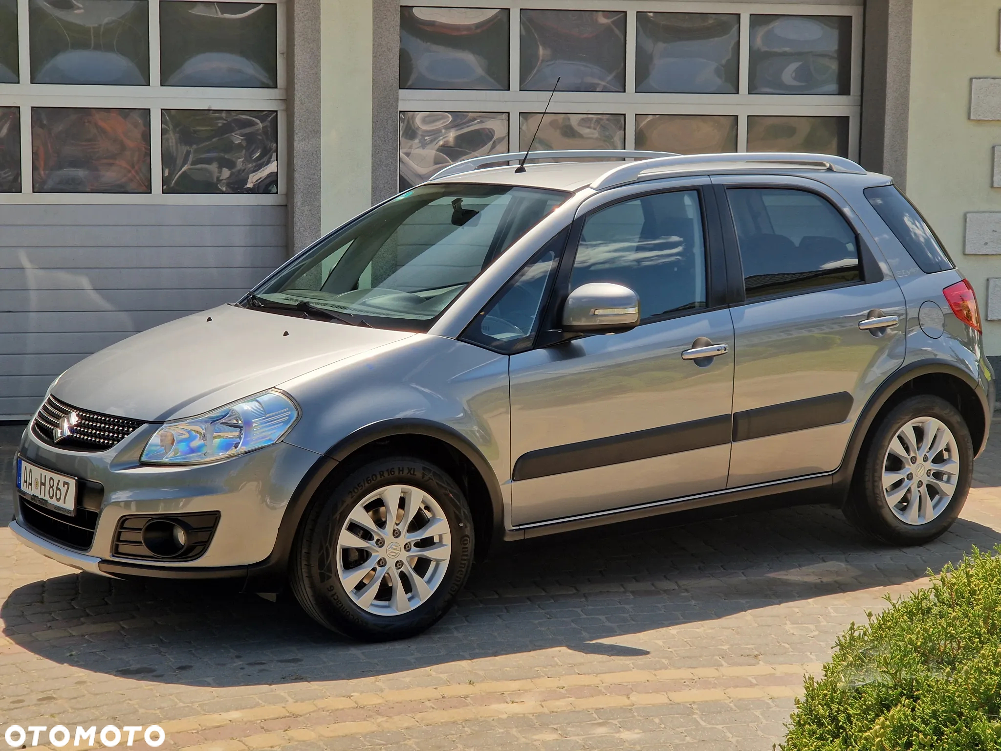 Suzuki SX4 Classic 1.6 VVT Automatik 4x2 Style - 3