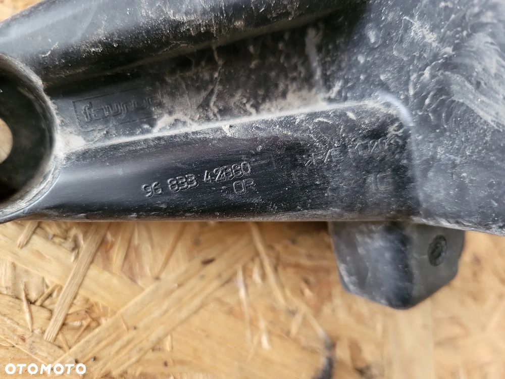 Ślizg zderzaka lewy tył Peugeot 3008 - 3