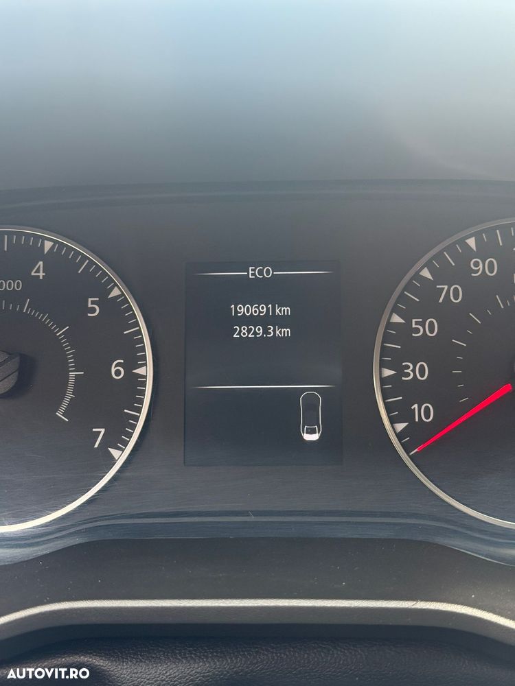 Dacia Duster 1.5 dCi 4x4 Laureate - 6