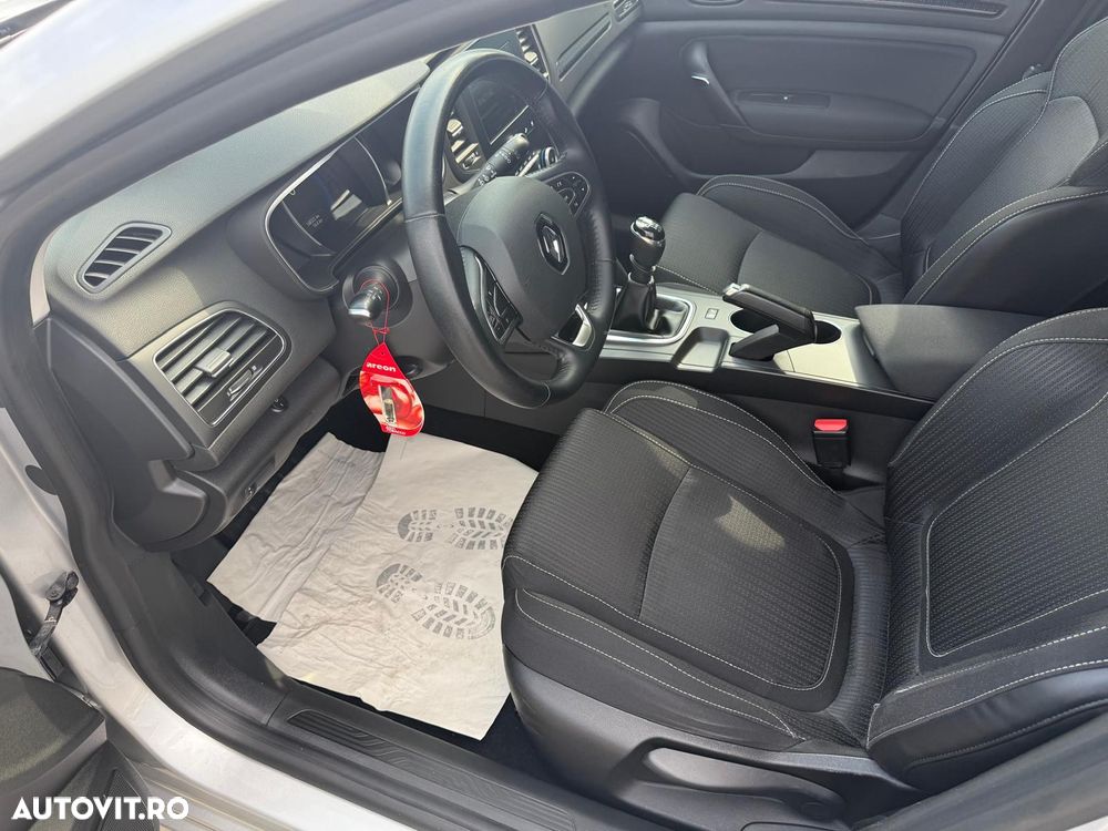 Renault Megane ENERGY dCi 110 INTENS - 3