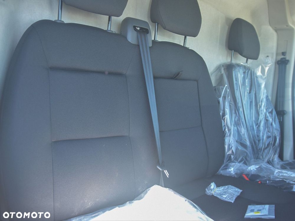 Fiat Ducato Furgon L3H2 2.2 140KM Manual - 18